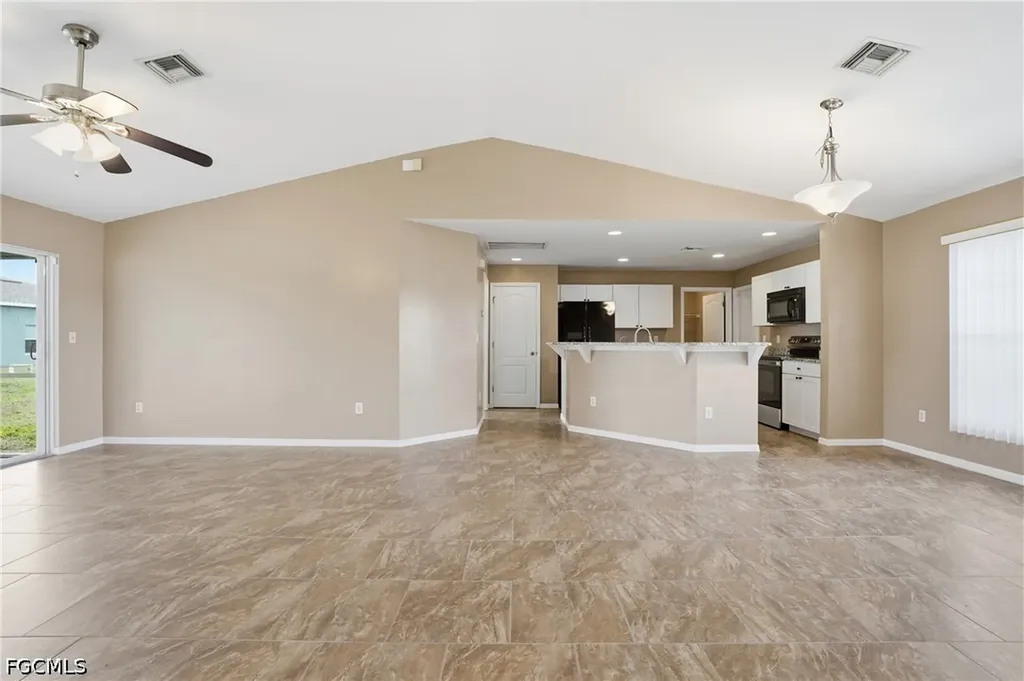 1621 NW 18th Street Cape Coral FL 33993