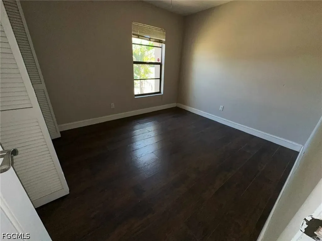 210 SE 4th Street Cape Coral FL 33990