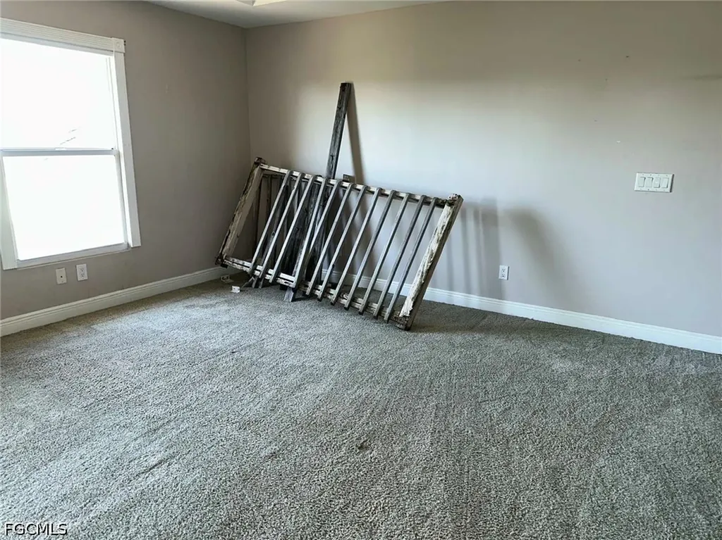 210 SE 4th Street Cape Coral FL 33990