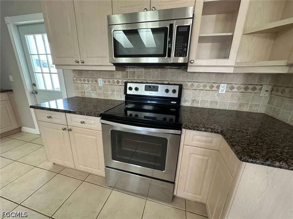 210 SE 4th Street Cape Coral FL 33990