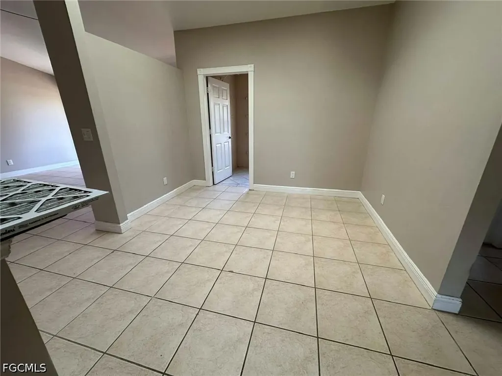 210 SE 4th Street Cape Coral FL 33990