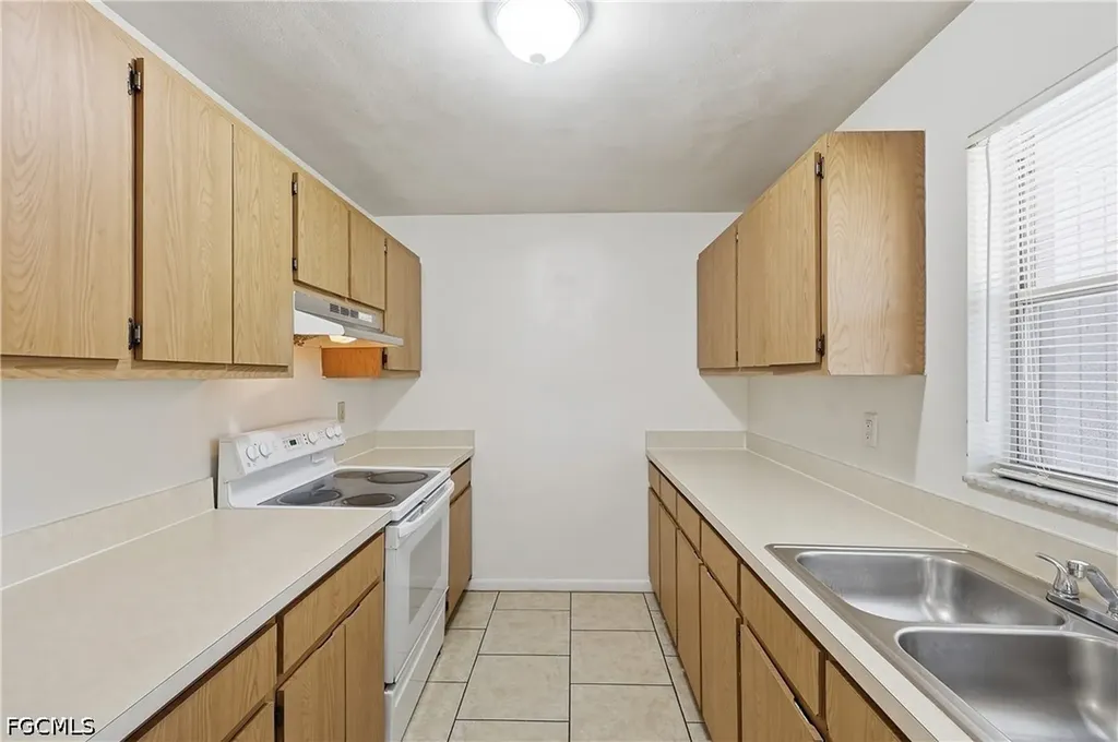 4913 Viceroy Street Cape Coral FL 33904