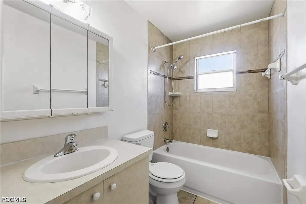 4913 Viceroy Street Cape Coral FL 33904