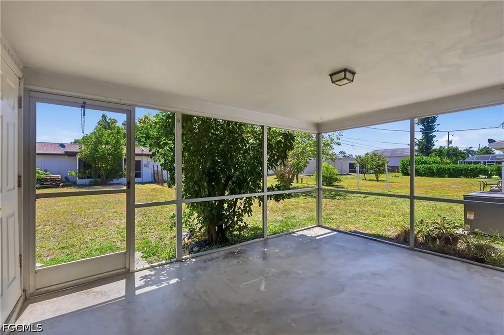 4913 Viceroy Street Cape Coral FL 33904