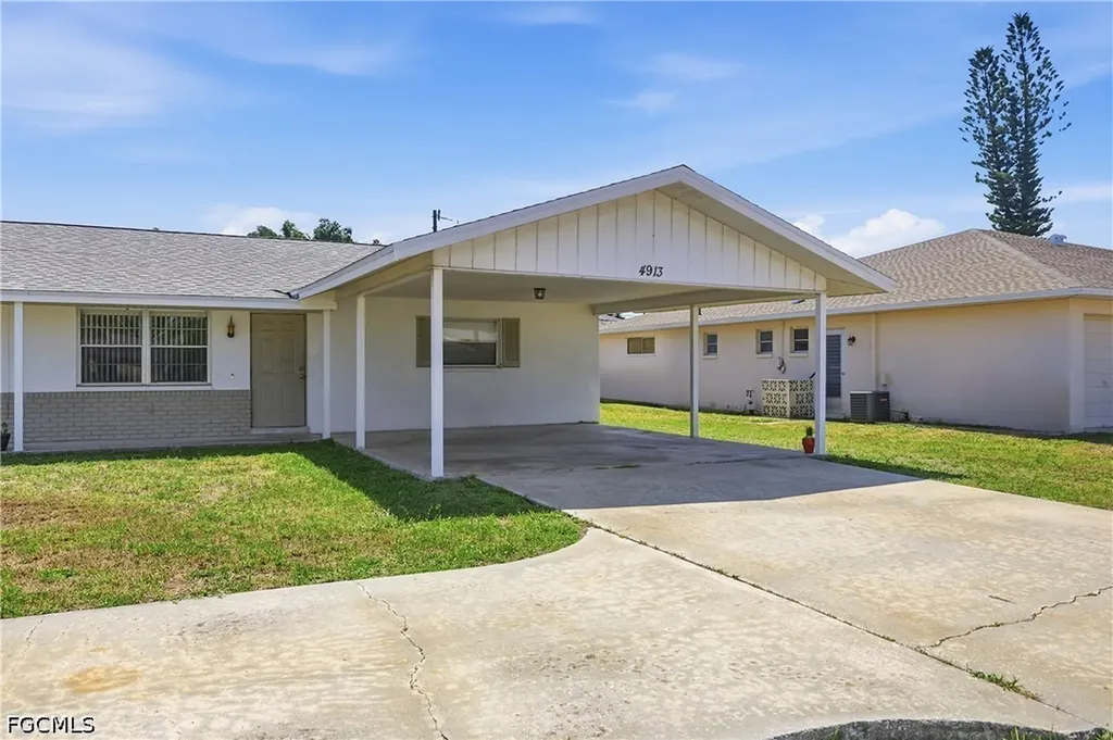 4913 Viceroy Street Cape Coral FL 33904