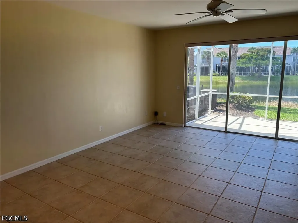 8271 Village Edge Circle Fort Myers FL 33919