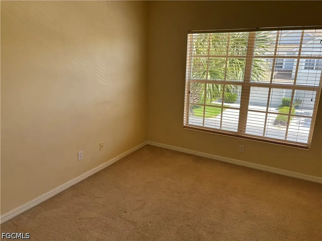 8271 Village Edge Circle Fort Myers FL 33919