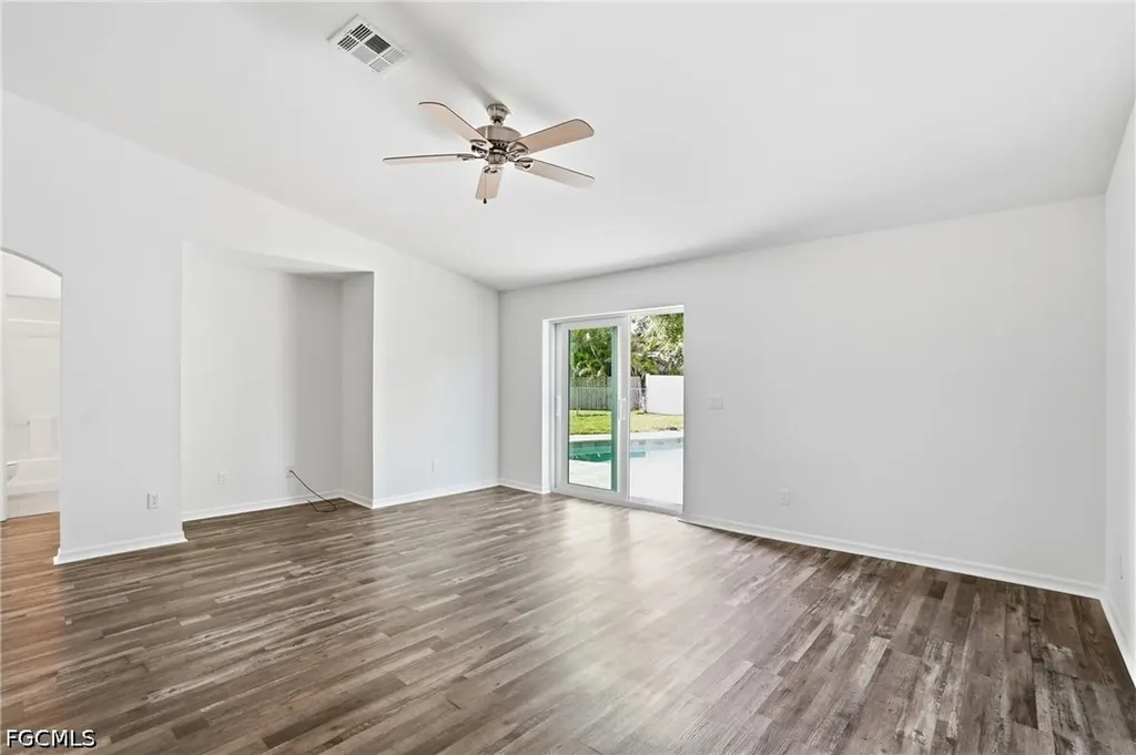 2004 NE 5th Terrace Cape Coral FL 33909