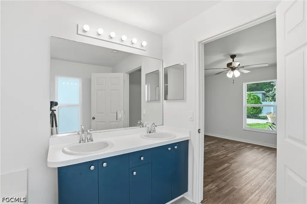 2004 NE 5th Terrace Cape Coral FL 33909