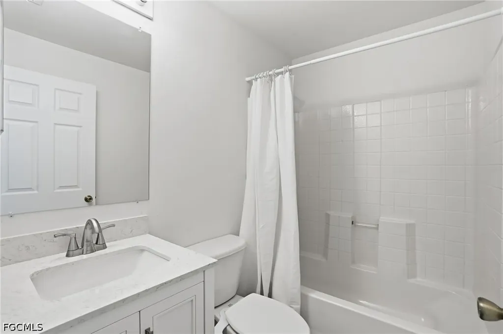 2004 NE 5th Terrace Cape Coral FL 33909