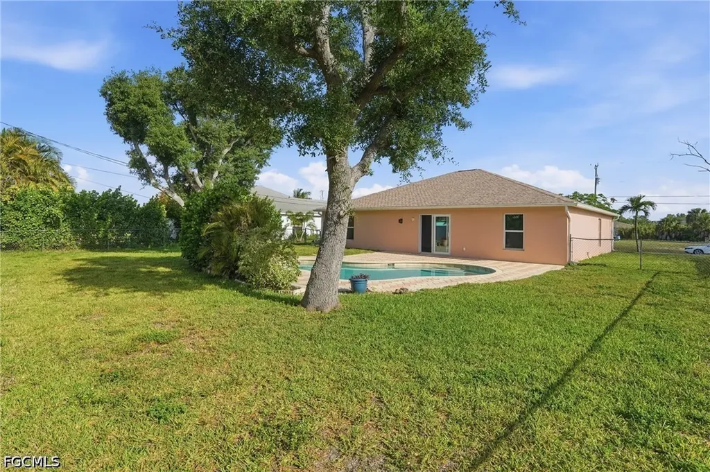 2004 NE 5th Terrace Cape Coral FL 33909