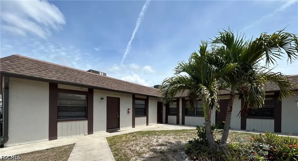 3805 SE 11th Avenue Cape Coral FL 33904