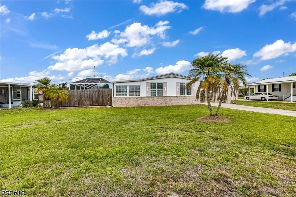 29180 Crawford Avenue Punta Gorda FL 33982