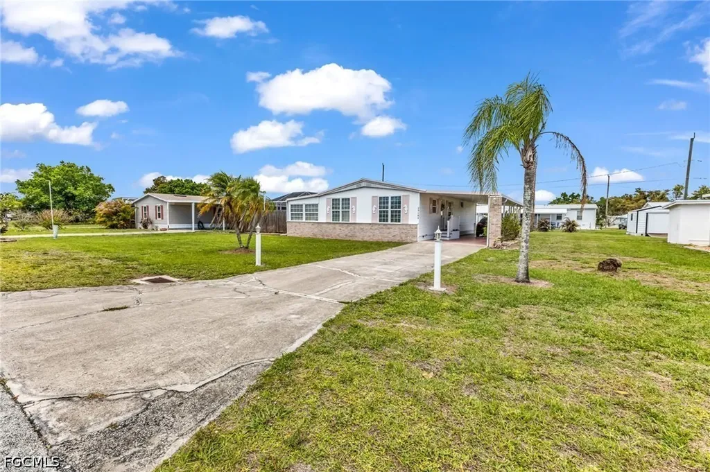 29180 Crawford Avenue Punta Gorda FL 33982