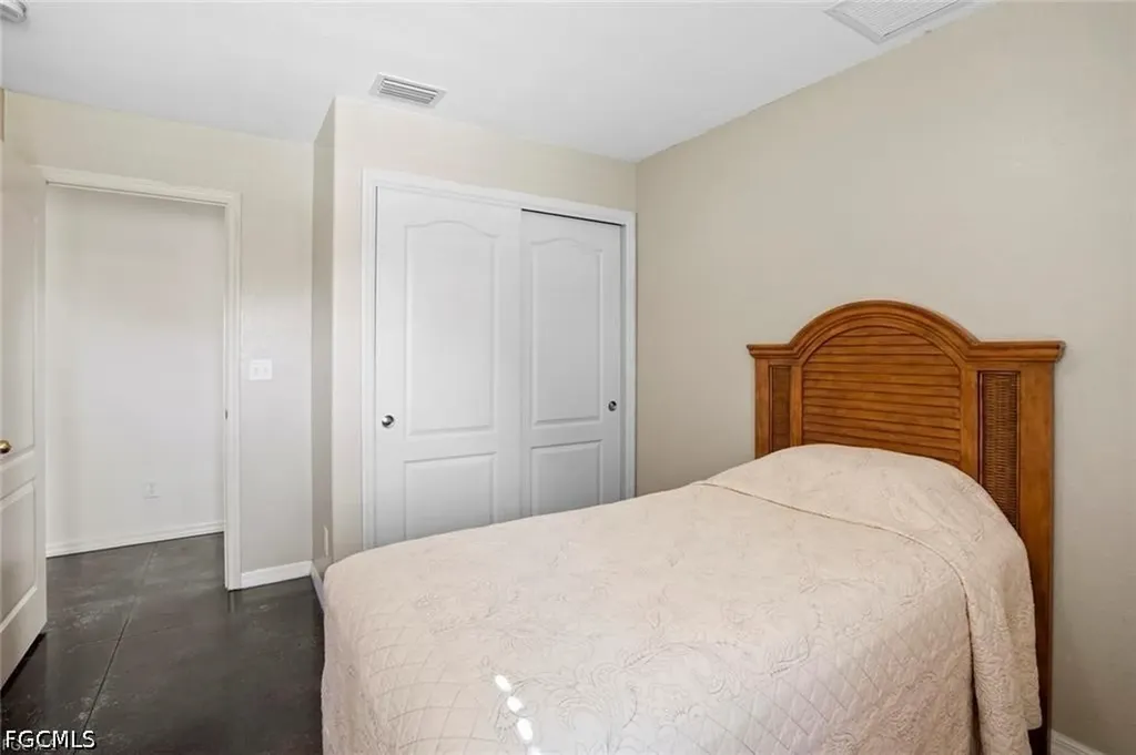 2032 NW 5th Street Cape Coral FL 33993