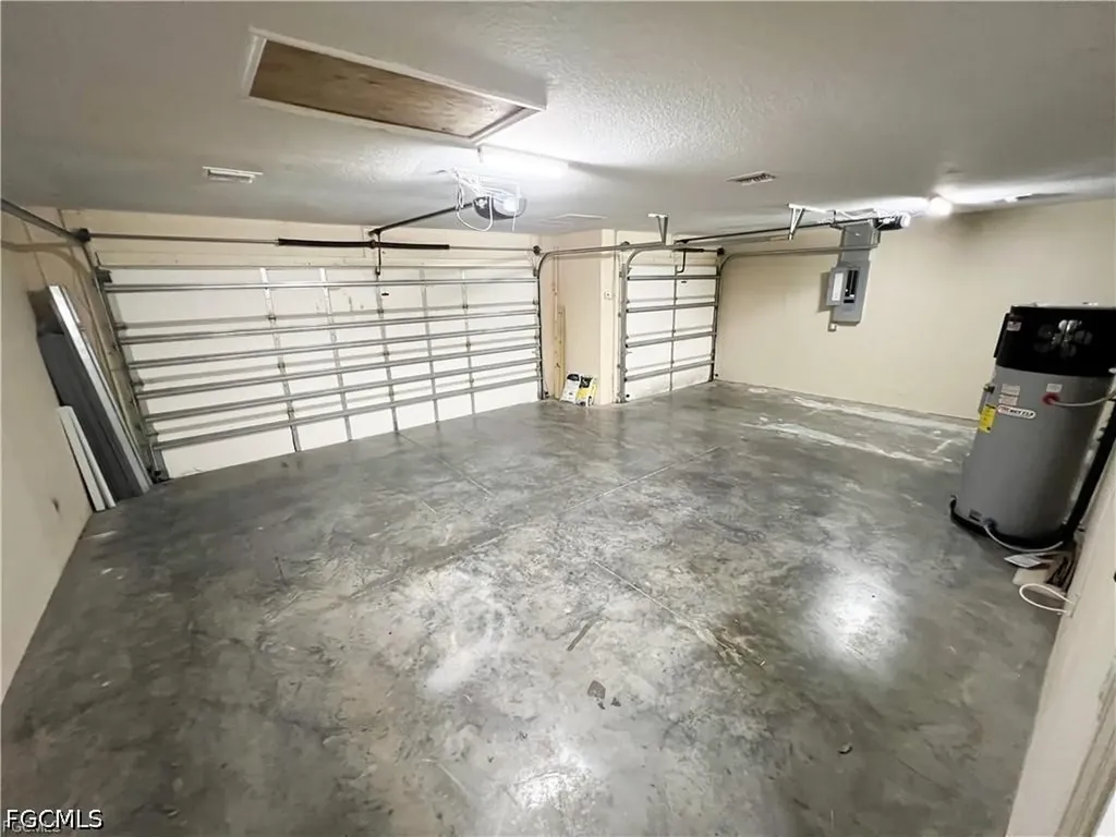 2032 NW 5th Street Cape Coral FL 33993