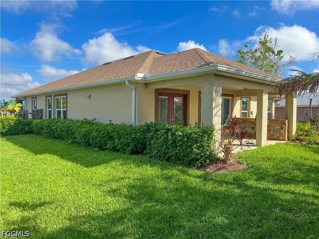2032 NW 5th Street Cape Coral FL 33993