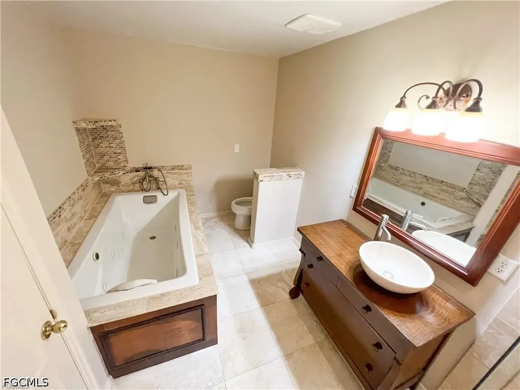 2032 NW 5th Street Cape Coral FL 33993