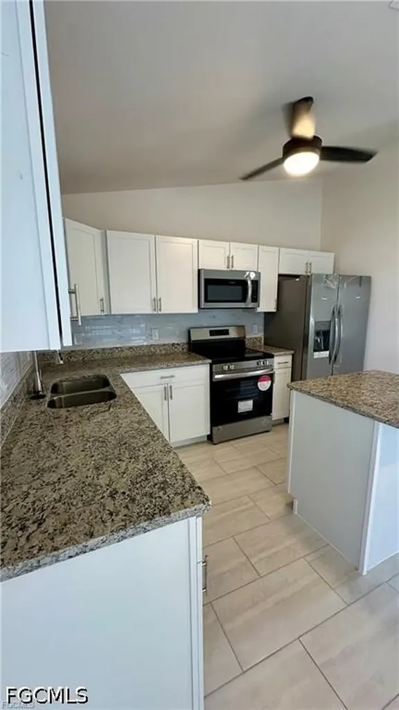 1105 NE 6th Place Cape Coral FL 33909
