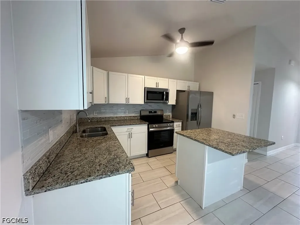 1105 NE 6th Place Cape Coral FL 33909