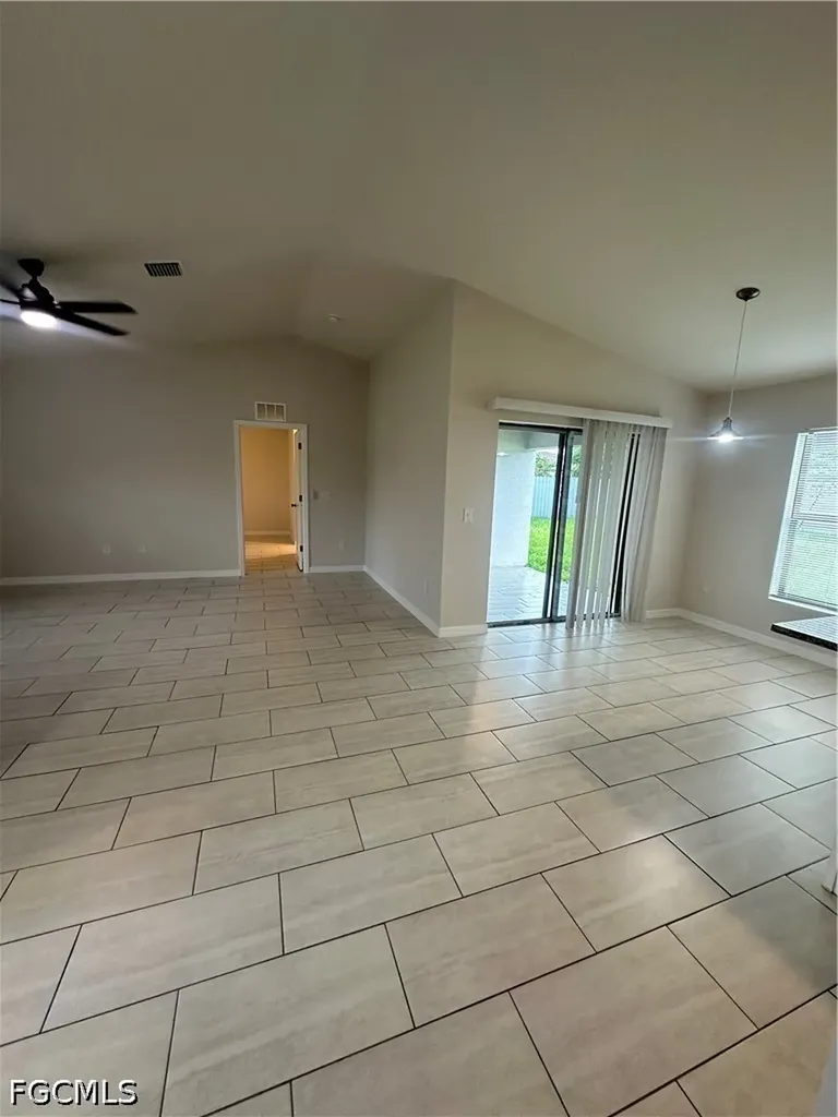 1105 NE 6th Place Cape Coral FL 33909