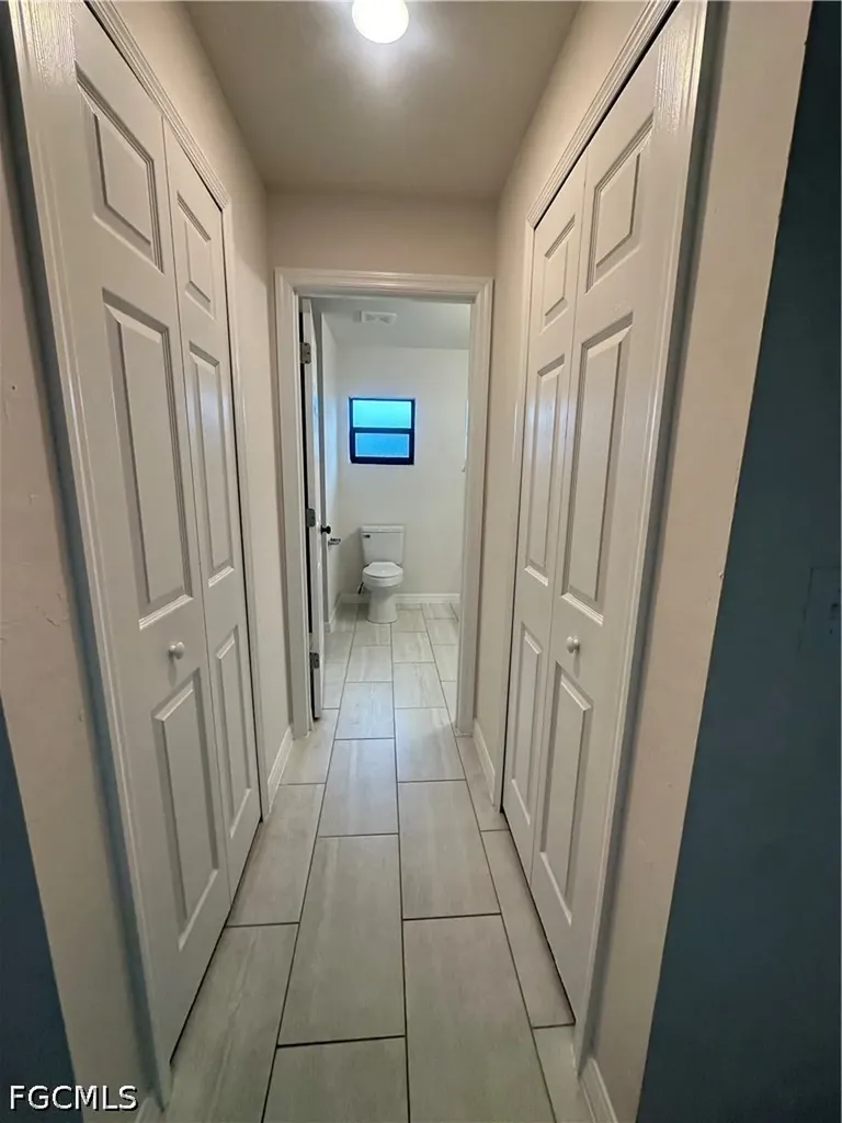 1105 NE 6th Place Cape Coral FL 33909