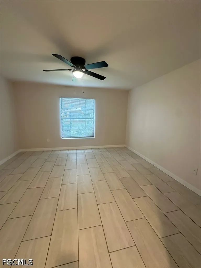 1105 NE 6th Place Cape Coral FL 33909