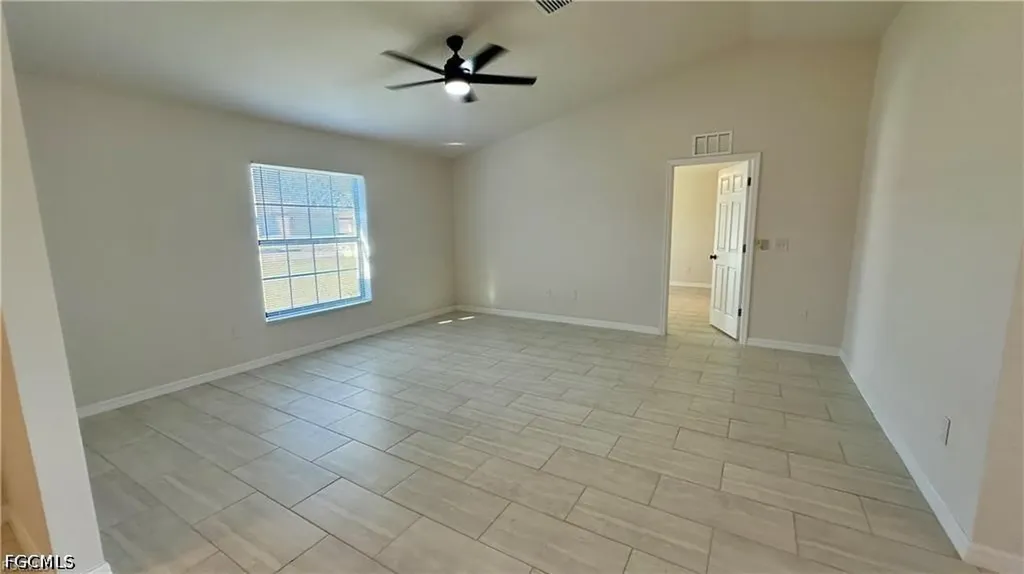 1105 NE 6th Place Cape Coral FL 33909