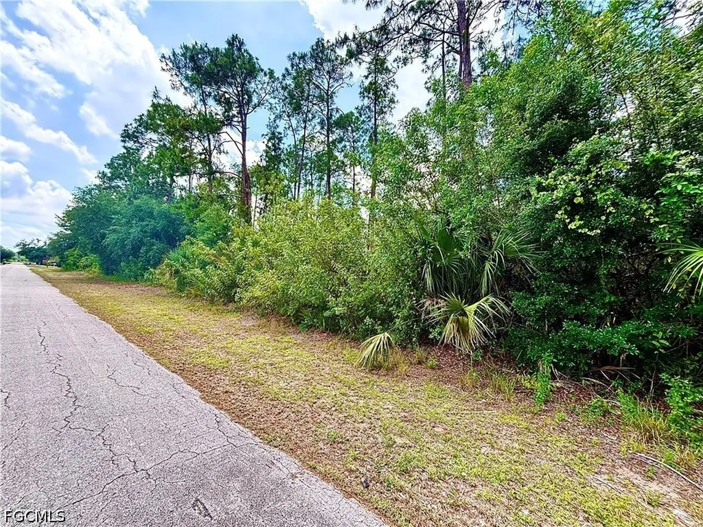 207 Robert Avenue Lehigh Acres FL 33936