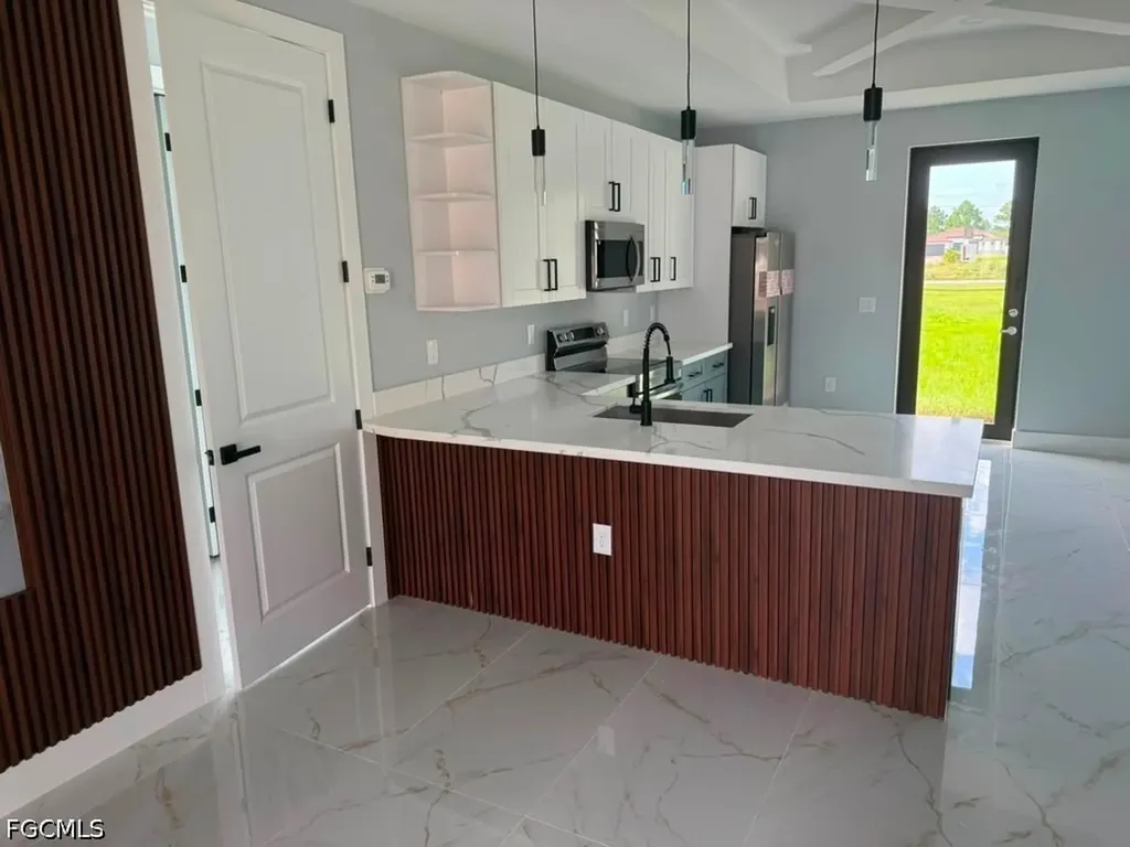 4018 10th Street SW Lehigh Acres FL 33976
