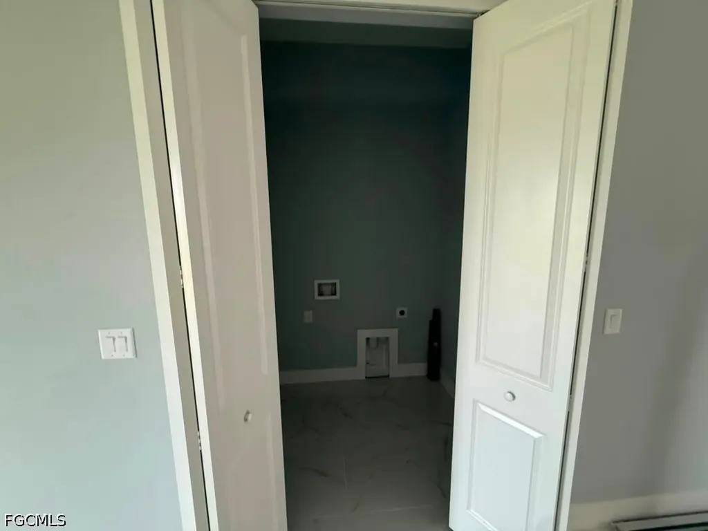 4018 10th Street SW Lehigh Acres FL 33976