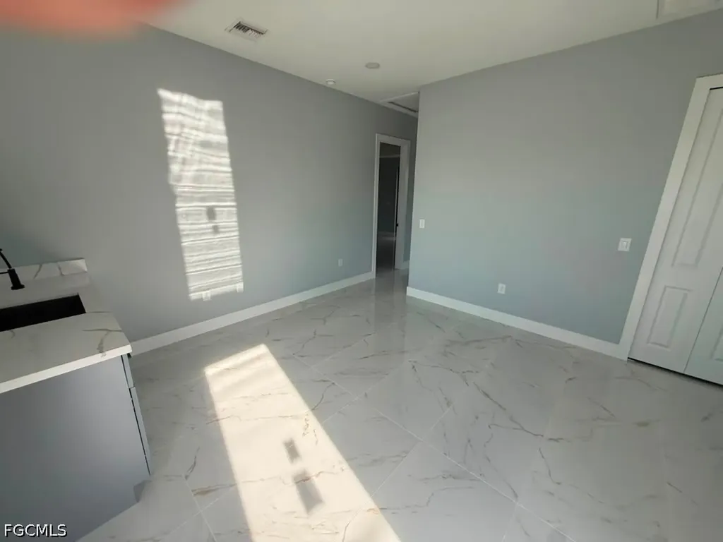 4018 10th Street SW Lehigh Acres FL 33976