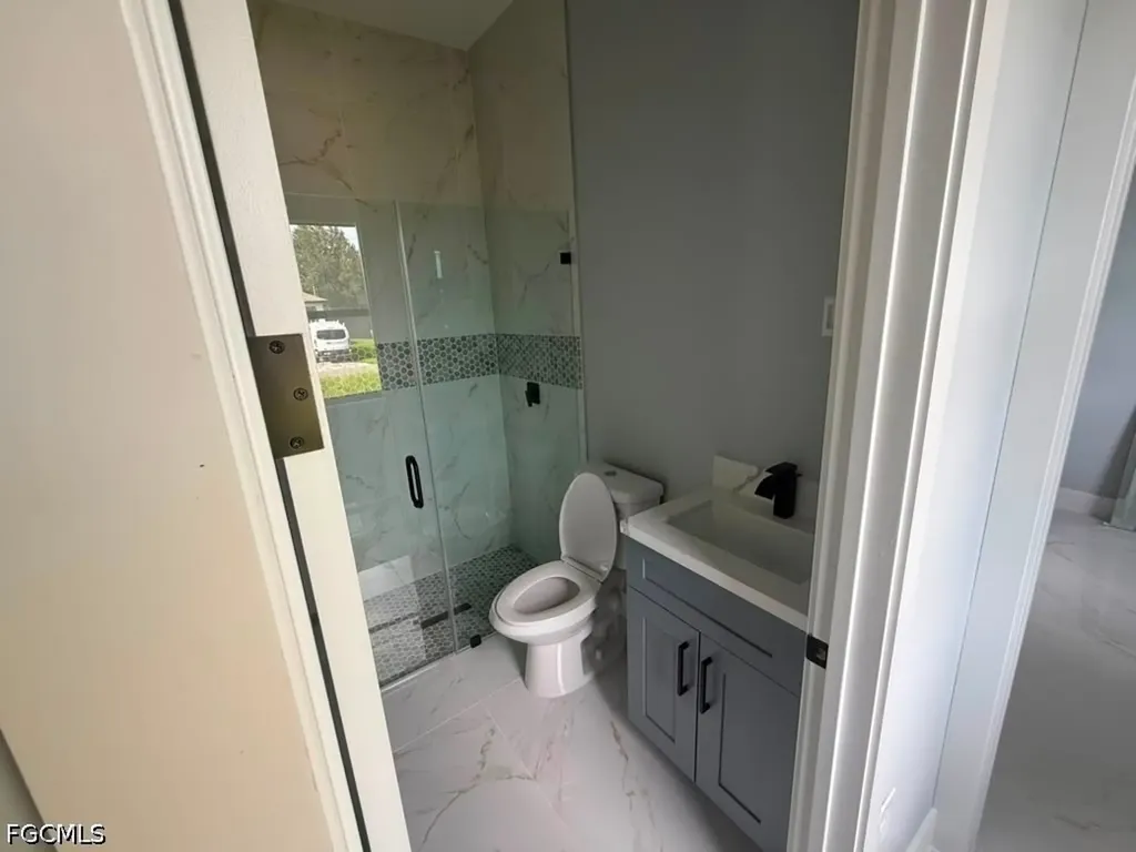 4018 10th Street SW Lehigh Acres FL 33976
