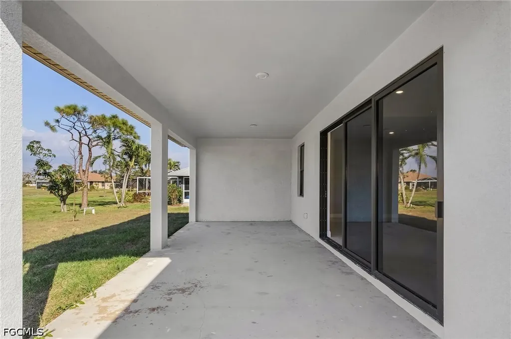 2045 NW 3rd Street Cape Coral FL 33993