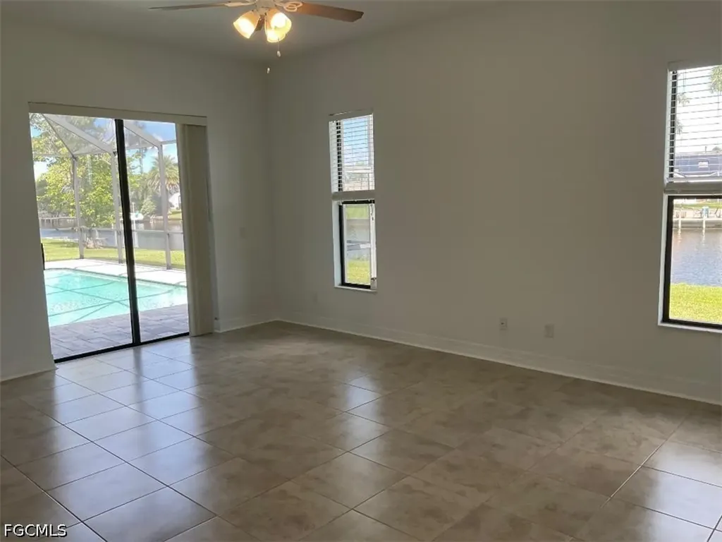 509 SE 21st Street Cape Coral FL 33990