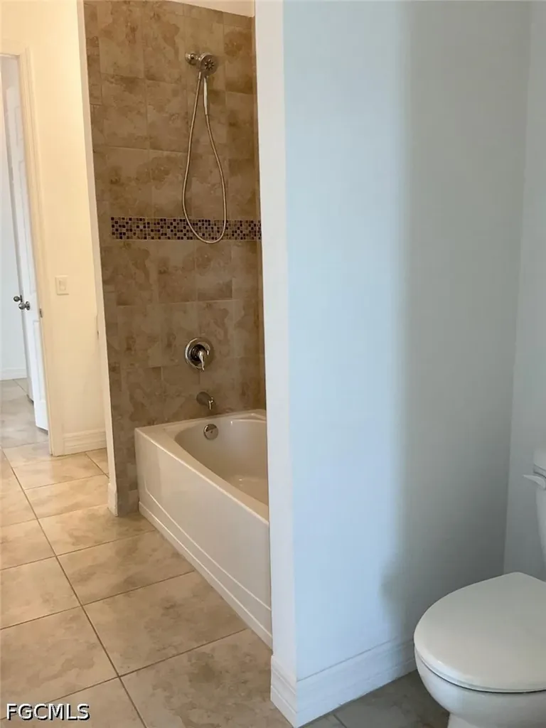 509 SE 21st Street Cape Coral FL 33990