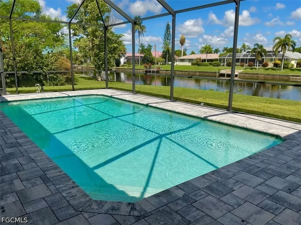 509 SE 21st Street Cape Coral FL 33990