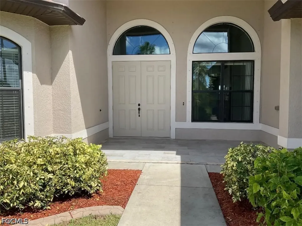 509 SE 21st Street Cape Coral FL 33990