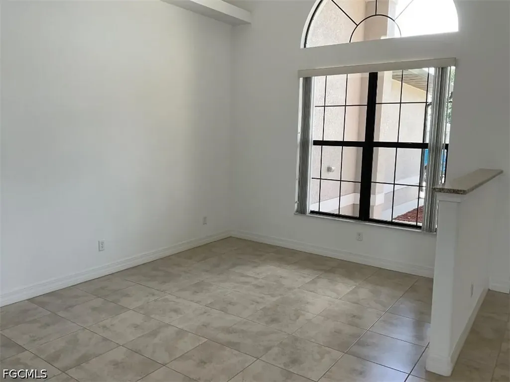 509 SE 21st Street Cape Coral FL 33990