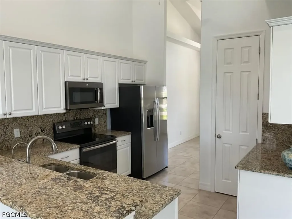 509 SE 21st Street Cape Coral FL 33990