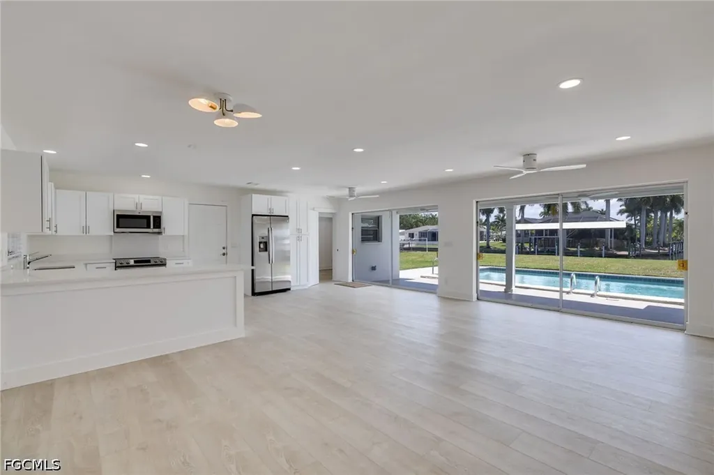 5259 Willow Court Cape Coral FL 33904