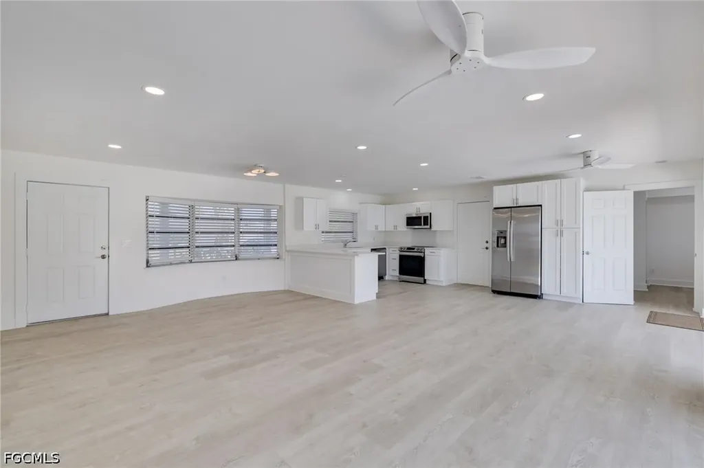 5259 Willow Court Cape Coral FL 33904