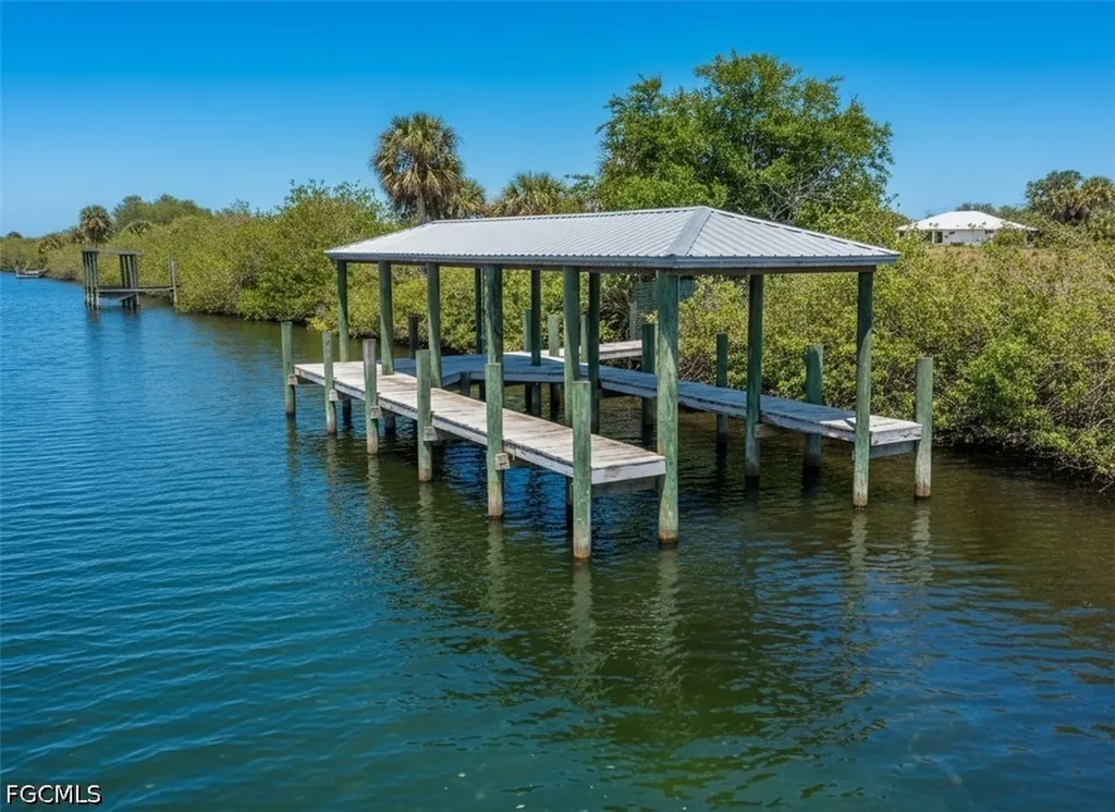 1589 Frontier Circle Labelle FL 33935