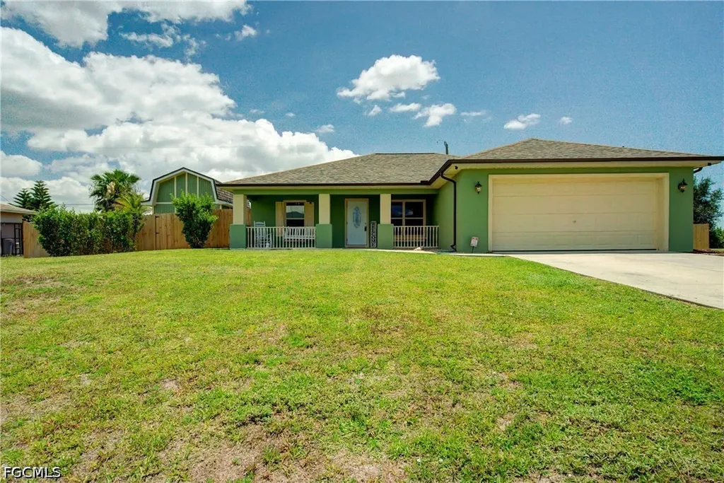26 NE 8th Terrace Cape Coral FL 33909