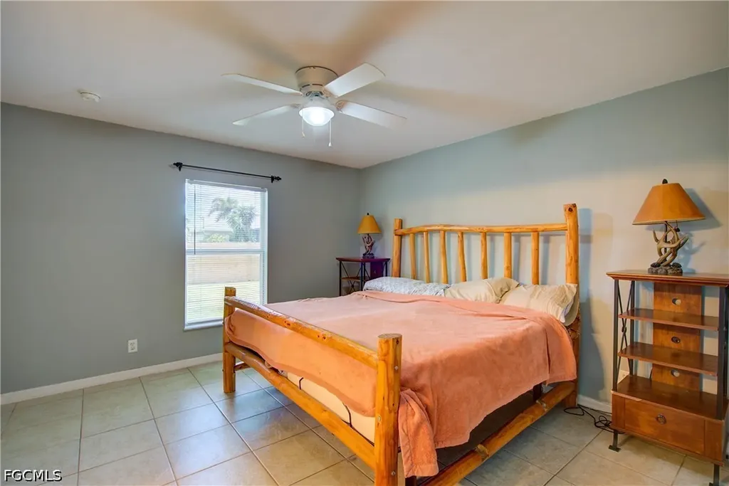 26 NE 8th Terrace Cape Coral FL 33909