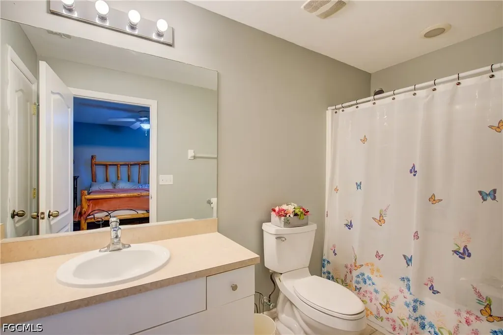 26 NE 8th Terrace Cape Coral FL 33909