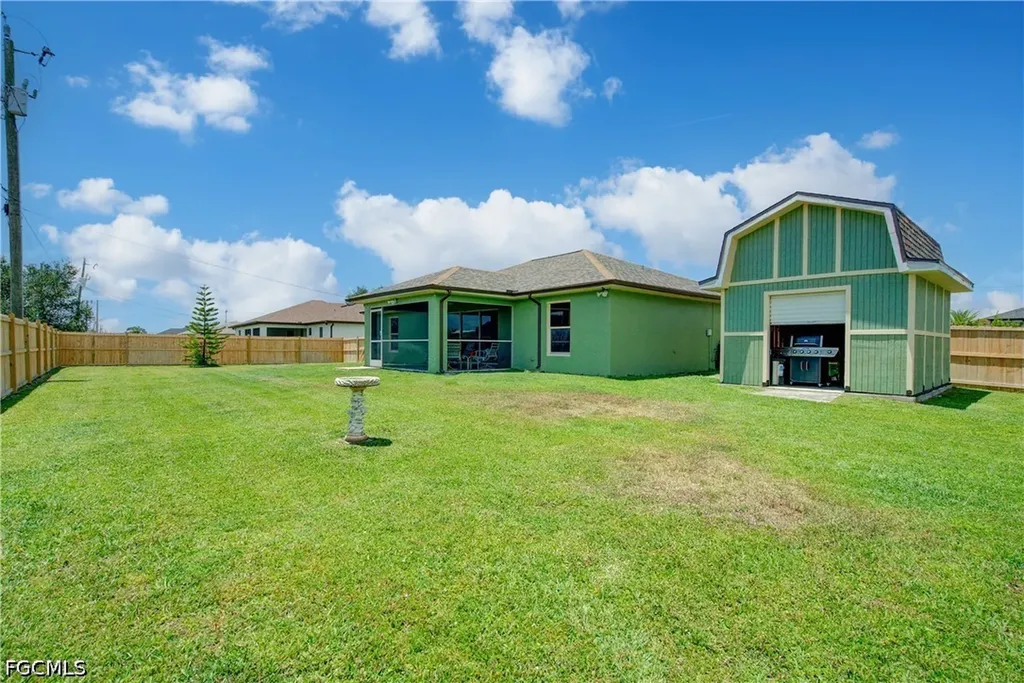 26 NE 8th Terrace Cape Coral FL 33909
