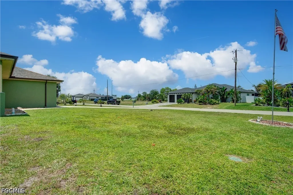 26 NE 8th Terrace Cape Coral FL 33909