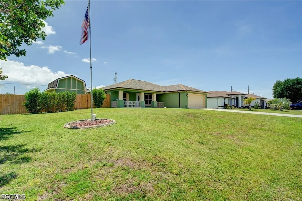 26 NE 8th Terrace Cape Coral FL 33909