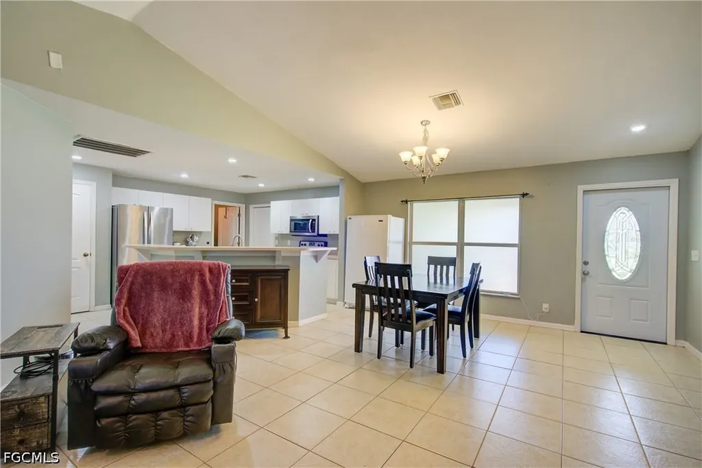 26 NE 8th Terrace Cape Coral FL 33909